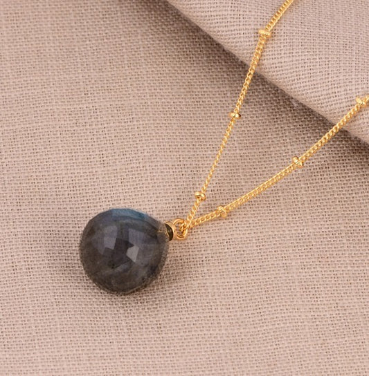 Colgante Carat oro con piedra preciosa gris