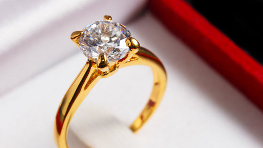 Gold 18 K Ring & Diamond